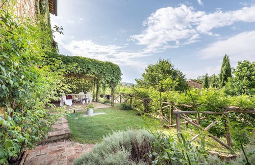 Simignano Cottage | Tranquil Chianti Apartment with Pool and Family-Friendly Amenities