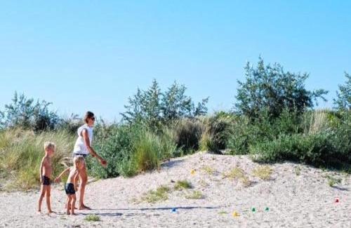 Colijnsplaat Apartment | Relaxing Apartment with Private Wellness in Zeeland