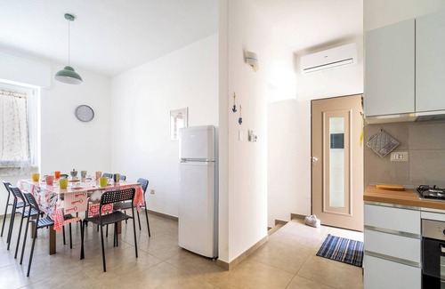 Matino Apartment | Stylish Apartment 'In Collina' with Private Terrace & More
