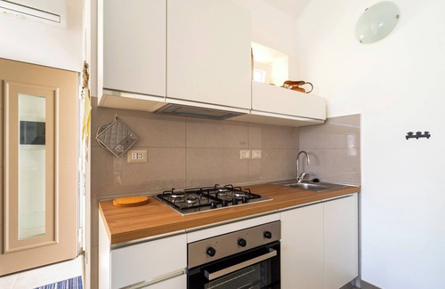 Matino Apartment | Stylish Apartment 'In Collina' with Private Terrace & More