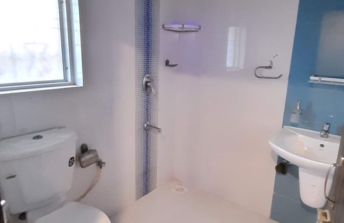 Colva Apartment | Cozy Apartment in Colva, Goa with Pool and Gym Access