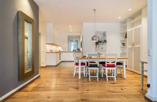 Insel Apartment | Guest Rated 10/10: Cozy Apartment 'Insel Chalet Lindau'