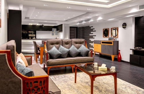 Al Duqqi Apartment | 3BD Apartment in Dokki: Family-Friendly & Prime Location