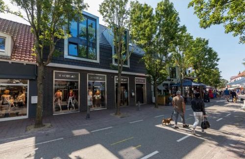 Domburg Apartment | Apartment in Domburg near the Beach, cleaning included