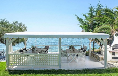 Elia Nikitis Apartment | Relaxing Getaway at Acrotel Athena Villas, Elia Beach