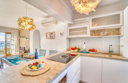 Alcudia Apartment | Apartment in Alcudia with Private Roof Terrace