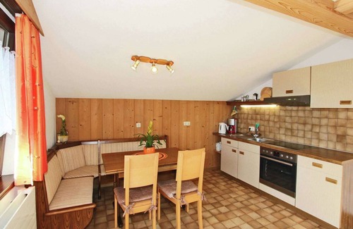 Fuegenberg Apartment | Top-Rated Apartment in Fugen with Breakfast & Kitchen Access