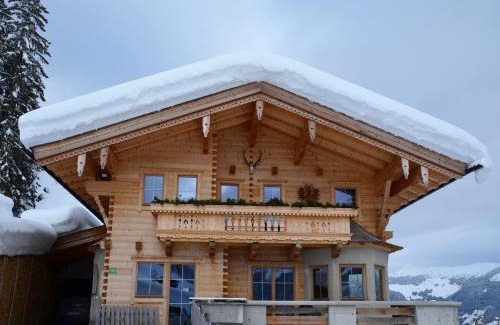 Fuegenberg Apartment | Family-Friendly Holiday Flat Schöser in Fügen, Rated 9.5/10
