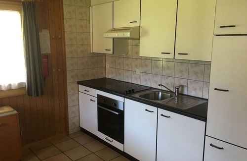 Reckingen Apartment | Cozy Kirsanna Chalet: Family-Friendly Retreat with Breakfast