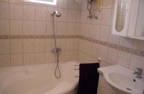 Fonyod Apartment | Family-Friendly Apartment in Fonyod/Balaton with Pool