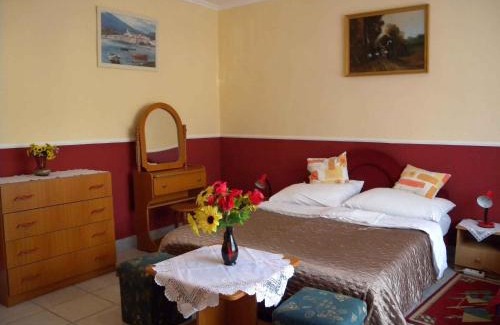 Fonyod Apartment | Family-Friendly Apartment in Fonyod/Balaton with Pool
