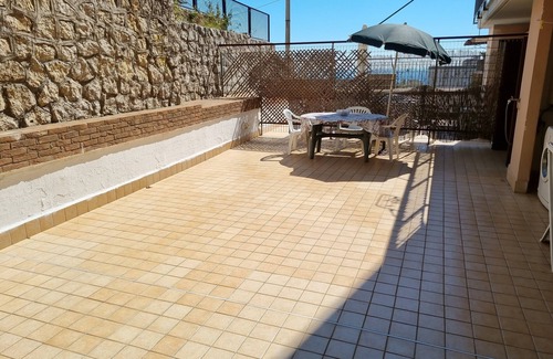 Formia Apartment | Cozy Apartment in Formia Near Central Station & Ocean Views