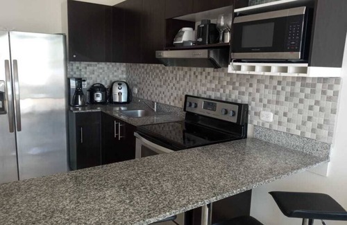 Bejuco Apartment | Beachfront Apartment with Pool & Pet-Friendly Amenities