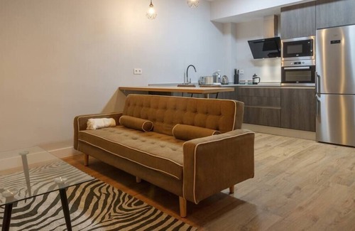 Bilbao la Vieja Apartment | Apartment in front of the river
