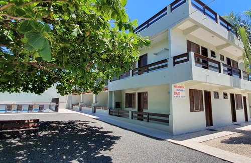 Itapoa Apartment | Tranquil Retreat in Gated Community with Pool Access