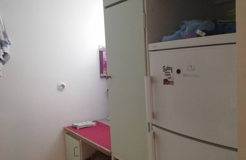 Alppiharju Apartment | Modern Apartment in Hip Kalio, Steps from City Centre