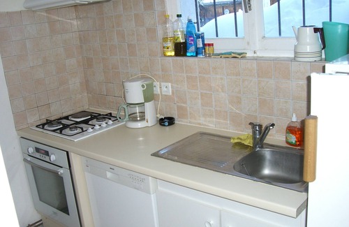 Les Claux Apartment | Ground Floor Chalet Apartment with Spa and Pet-Friendly Stays