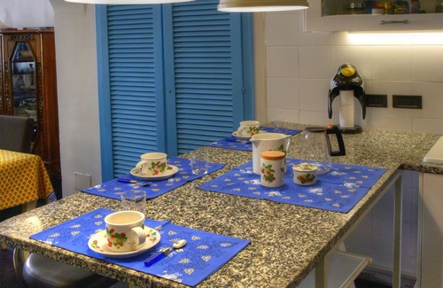 Alassio Apartment | Historic Apartment in Vibrant Center with Ocean View & Wifi