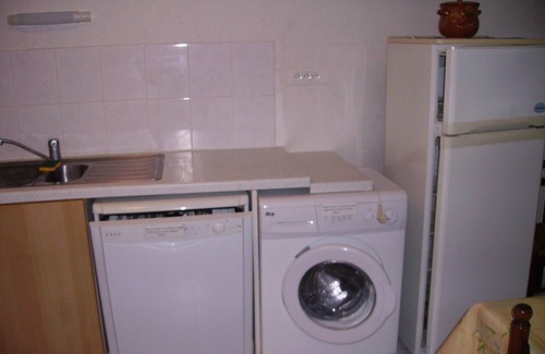 Breuillet Apartment | Pet-Friendly Apartment in Individual House with Top Reviews