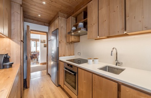 Cortina d'Ampezzo Apartment | Premier Apartment in Cortina Center: Rated 10/10 with Spa