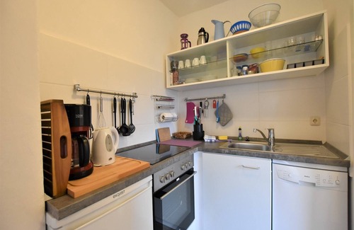 Kluetz Apartment | Cozy Oceanfront Flat with Breakfast in Klütz