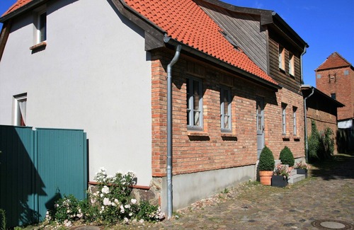 Kluetz Apartment | Cozy Oceanfront Flat with Breakfast in Klütz