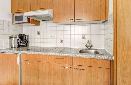 Huben Apartment | Cozy Apartment Steps from Wagrain Ski Area with Breakfast