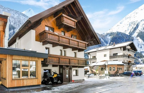 Huben Apartment | Cozy Apartment Steps from Wagrain Ski Area with Breakfast