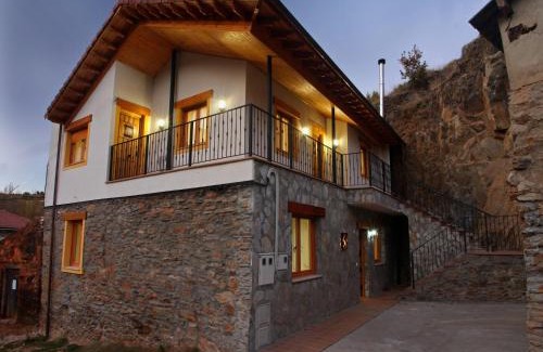 La Omanuela Apartment | Top-Rated Belvilla by OYO Casa Rural Leon I with Family Amenities