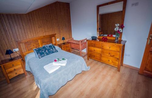 La Omanuela Apartment | Top-Rated Belvilla by OYO Casa Rural Leon I with Family Amenities