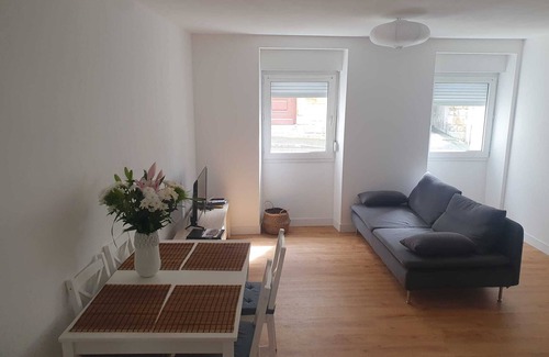Landerneau Apartment | Convenient Apartment in Landerneau Town Center