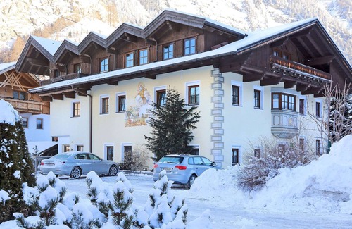 Huben Apartment | Cozy Langenfeld Apartment with Sauna and Spa Amenities