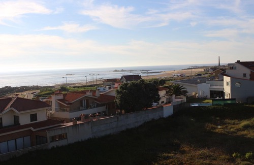 Perafita Apartment | Relaxing Oceanfront Apartment in Leça da Palmeira with Pool