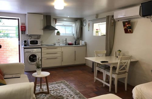 Lumiar Apartment | Charming Lisboa Studio with Garden & Hot Tub, Rated 9/10