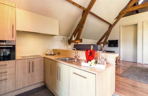 Maldegem Apartment | Cozy Apartment with Private Terrace and Family-Friendly Amenities