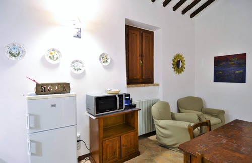 Collesanto Apartment | Cozy Retreat at Belvilla by OYO Fienile 2 with Pool Access