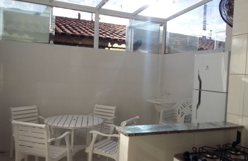 Maranduba Apartment | Oceanfront Apartment in Maranduba with Pool & Breakfast