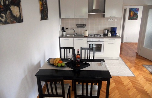 Trinajstici Apartment | Apartment in Matulji with Scenic Roof Terrace