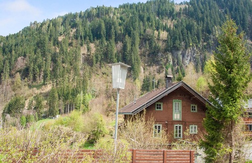 Mayrhofen Apartment | Cozy Apartment Between Mayrhofen and Finkenberg Awaits