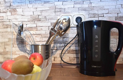 Mersheim Apartment | Garden Retreat: Merlsheim Apartment with Breakfast Included