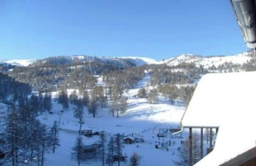 Risoul Apartment | Cozy Apartment with Breakfast in Mezzanine & Cabin Area