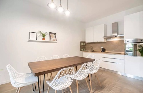 Zona Risorgimento Apartment | Spacious 4-Bedroom Apartment in Milan for Family Retreat