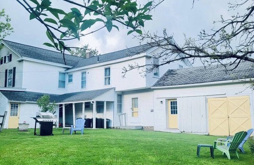Milford Apartment | Cozy Apartment in Milford Near Dreams Park & Baseball Hall