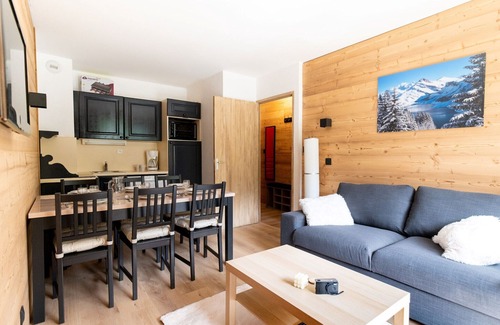 Valfrejus Apartment | Apartment in Modane with Mountain Views