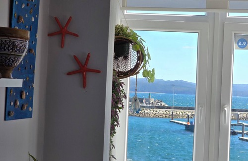 Muxia Apartment | Idyllic Apartment in Muxía with Oceanfront Views