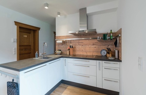 Niedernsill Apartment | Top Rated Apartment near Ski Area with Pet-Friendly Amenities