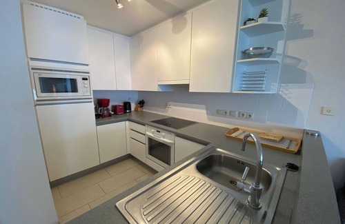 Nieuwpoort-Bad Apartment | Neptune 60: Breathtaking Ocean Views Await You