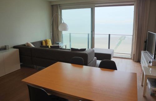 Nieuwpoort-Bad Apartment | Prime Location AB A1003 Casino: Family-Friendly Getaway