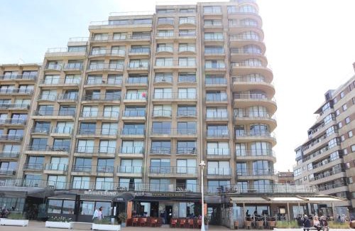Nieuwpoort-Bad Apartment | Prime Location AB A1003 Casino: Family-Friendly Getaway