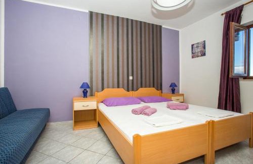 Njivice Apartment | Idyllic Njivice Apartment with Sea View & Pet-Friendly Amenities